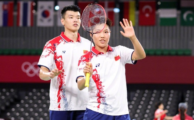 尼斯客场逆转南特，莫拉诺梅开二度合力锁定三分的简单介绍